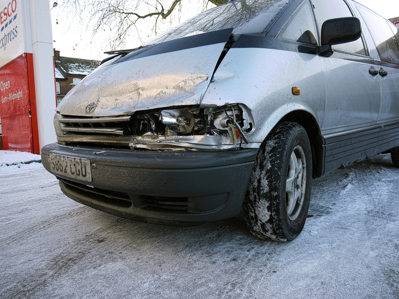 Illustration for article titled The Ten Worst Things You Can Do While Driving In Winter